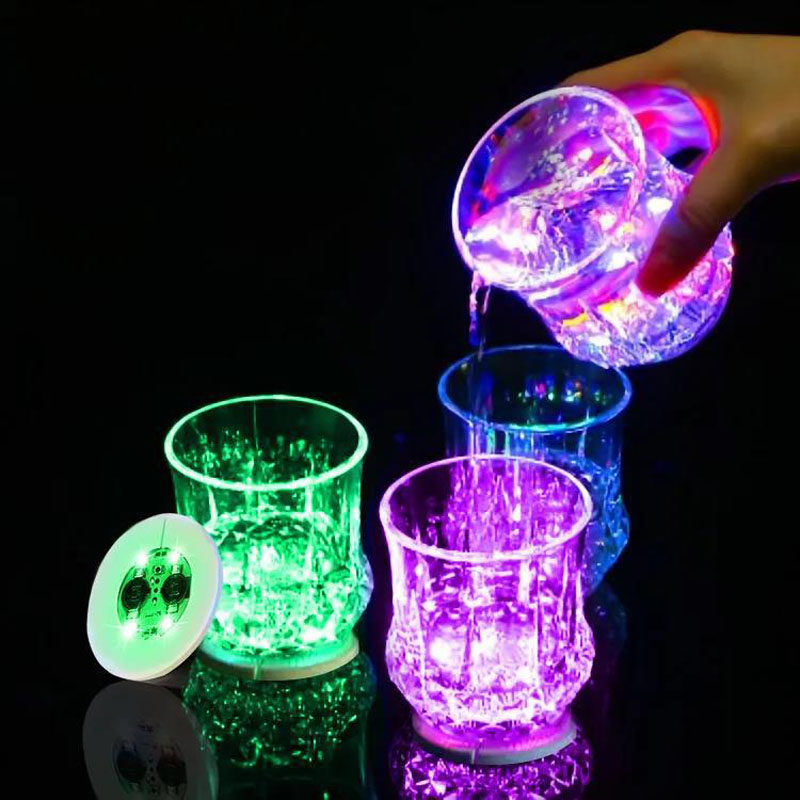 Glow In The Dark Party Glasses - LED Untersetzer Aufkleber Nachtclub Atmosphäre Requisiten